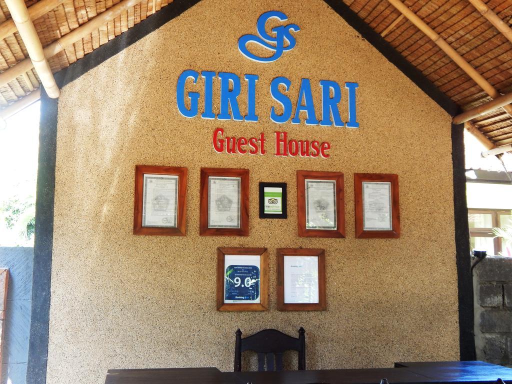 Giri Sari Guest House เปมูเตรัน ภายนอก รูปภาพ