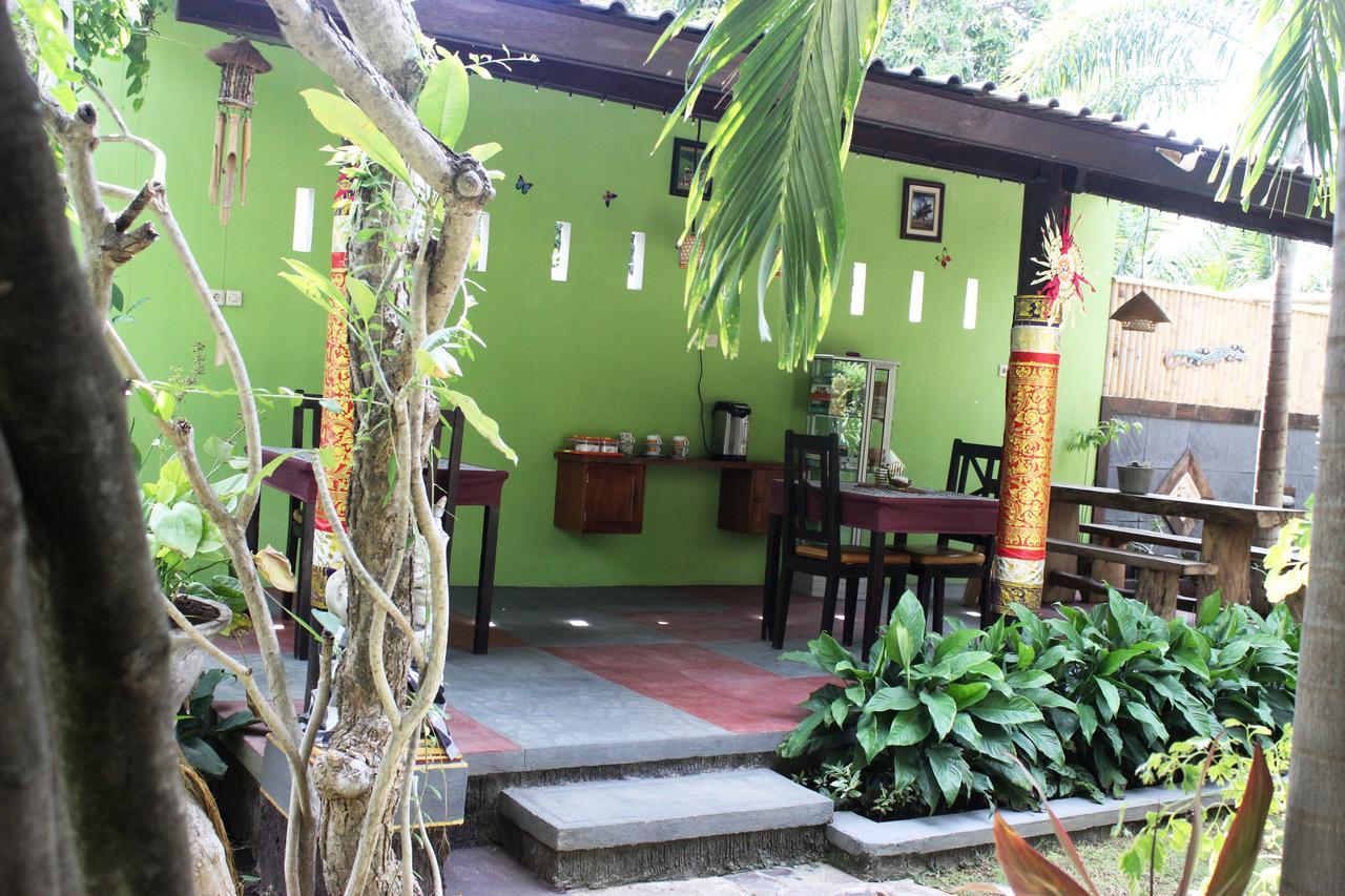 Giri Sari Guest House เปมูเตรัน ภายนอก รูปภาพ